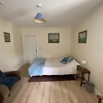 Geraldine House 아파트 *