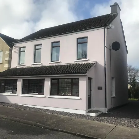 Geraldine House * Knights Town