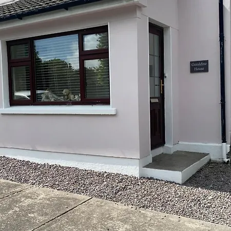 Geraldine House Apartment